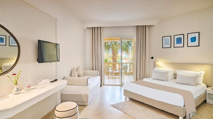 Houda Yasmine Hammamet